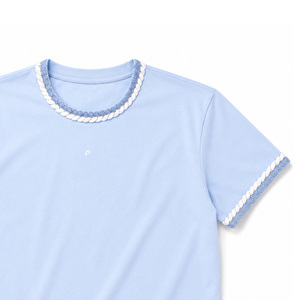 Camiseta Azul Claro con Cuello Redondo y Logotipo Personalizado, Ribete Trenzado, Manga Corta, 100% Algodón, Camisas de Mujer, Tops Casuales, Ropa de Verano de Lujo - Product Image 5