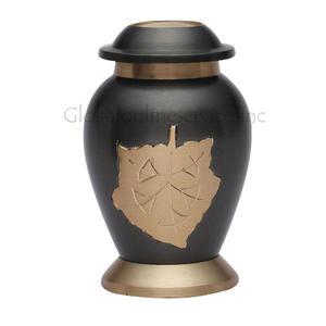 Urne funéraire artisanale en laiton finition antique pour cendres humaines adultes, souvenir commémoratif - Product Image 6