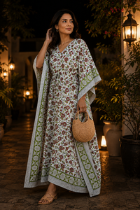 Kaftan Bohème Élégant en Coton pour Femme, Tunique Indienne Florale Faite à la Main, Robe Longue Ample d'Été, Imprimé Vert à Blocs, Séchage Rapide, Idéal pour les Vacances - Product Image 2