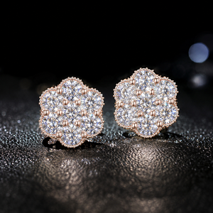 Pendientes de Plata de Ley 925 con Racimo de Flores y Moissanita, Joyería Floral con Incrustaciones de Diamantes - Product Image 2