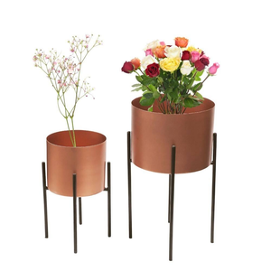 Maceta de Metal con Diseño de Acabado Antiguo, Maceta Decorativa para el Hogar, Maceta para Plantas de Exterior, Decoración de Jardín - Product Image 1