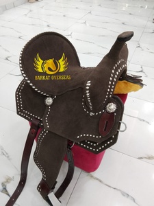 Silla de montar western de cuero genuino de gamuza marrón de alta calidad con costuras blancas, para carreras de barriles, con cantle alto de madera y asiento acolchado suave. - Product Image 2