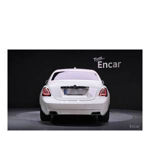 Rolls-Royce Ghost 6.7 EWB V12 Novembre 2021 8 945 km Boîte de vitesses automatique Sièges en cuir Volant à gauche Caméra arrière - Product Image 4