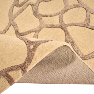 Tapis en laine tufté à la main beige moderne de luxe, motif géométrique organique en pavés, design à poils ras sculptés pour salon et hôtel - Product Image 1