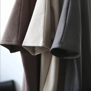 Camiseta de Algodón de Alta Calidad Personalizada de 250 g/m² para Hombre, Camiseta Lisa de Gran Tamaño para Impresión por Serigrafía - Product Image 3