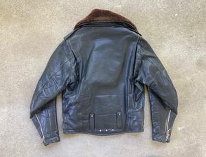 แจ็คเก็ตหนัง PU ปักโลโก้ตามสั่ง สไตล์สตรีทแวร์ แบบ Letterman Varsity สำหรับผู้ชาย บริการ OEM ปิดซิป ผ้าสแปนเด็กซ์ สำหรับฤดูหนาว - Product Image 5