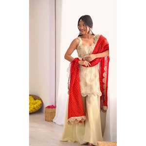 Ensemble haut-bas et dupatta en tissu mousseline 2XL pour soirée, avec broderie à sequins - Product Image 2