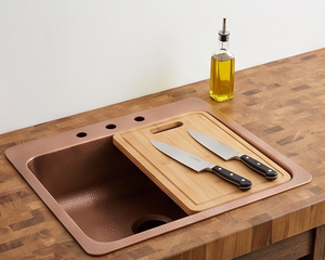 Fregadero de cocina industrial cuadrado de cobre cepillado hecho a mano, de un solo tazón, para instalar bajo encimera, con tres orificios, fácil de limpiar - Product Image 5