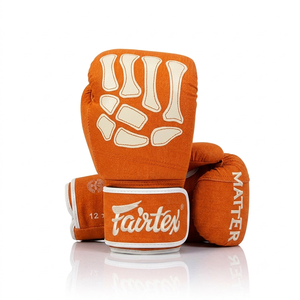 Gants de boxe Fairtex verts – Produits phares – Équipement d'arts martiaux pour adultes – Gants d'entraînement antidérapants à fermeture auto-agrippante MMA - Product Image 5