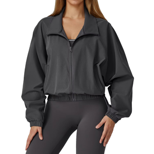 Veste de survêtement rouge en polyester pour femme, manches longues, fermeture éclair, col rabattu, poches latérales, style sportif, couleur unie, coupe classique, automne - Product Image 6