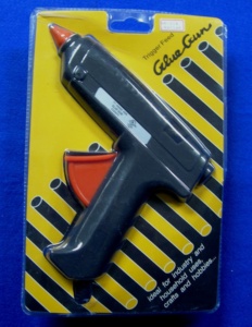 Pistolet à colle DK-214 60W |   Pistolet à colle thermofusible pour l'artisanat scolaire, les loisirs créatifs et les réparations rapides à domicile - Product Image 1