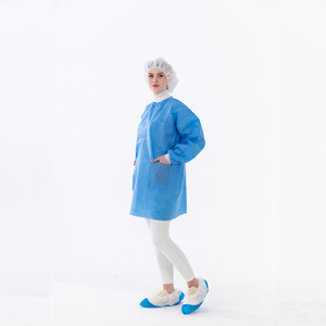 เสื้อกาวน์แพทย์แบบใช้แล้วทิ้ง OEM 2026 แบบสั่งทำพิเศษ พร้อมกระดุม ได้รับการรับรอง ขนาดผู้ใหญ่ 120*140 ผลิตโดย TRIOTAKE INDUSTRY 95% - Product Image 4