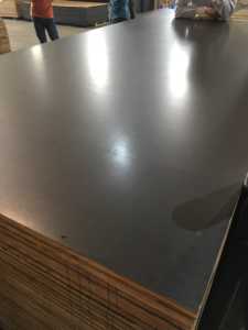 Contrachapado Fenólico de 18 mm con Revestimiento de Película, Sin Emisión de Formaldehído (E0), Reutilizable hasta 20 Veces - Product Image 4