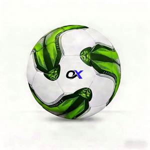 Ballon de football en cuir PU personnalisable Oxva Industries, taille ajustable, logo personnalisé, chambre à air en caoutchouc, haute rétention d'air, léger (410g) - Product Image 5