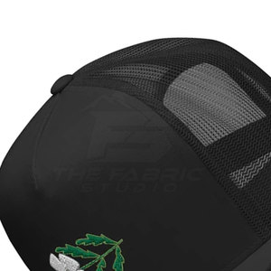 Gorra Trucker de Malla Bordada Personalizada de Alta Calidad con Tela Premium Unisex para Aventuras Casuales y Comodidad Durante Todo el Día - Product Image 5