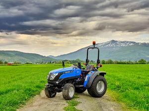 ราคาโรงงาน รถแทรกเตอร์โซลิสคุณภาพสูง พร้อมอุปกรณ์โรตารี่ทิลเลอร์ สำหรับการเตรียมพื้นที่เพาะปลูกทางการเกษตร ขายส่งจำนวนมาก - Product Image 5