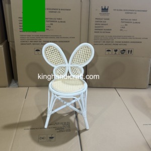 Chaise pour enfants en rotin naturel style bohème, faite à la main pour les événements de location, les mariages, les fêtes d'anniversaire, la décoration de photomaton - Product Image 5