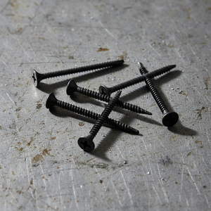 Tornillos para Paneles de Yeso con Recubrimiento de Fosfato, Clase 8.8, Métricos/Pulgadas, de Acero al Carbono de Grado Industrial, Certificados BIS, Negros, a Granel - Product Image 1