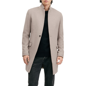 Manteau long classique pour homme avec texture lisse, coupe structurée et détails élégants pour les collections de mode formelle - Product Image 2
