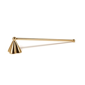 Apagavelas de metal resistente, perfecto para apagar las velas de forma limpia durante las comidas y su uso diario. - Product Image 5