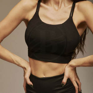 Conjunto de yoga para mujer de la mejor calidad, hecho a medida, resistente, en oferta online. - Product Image 3