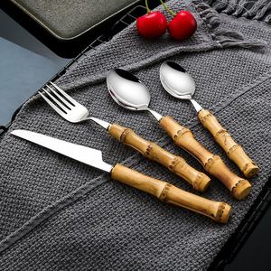Juego de Cubiertos de Acero Inoxidable al por Mayor con Mango de Bambú, Colección Ecológica de Cucharas y Tenedores - Product Image 3