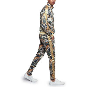 Ensemble de survêtement imprimé 2-en-1 pour homme, style urbain, respirant, en mélange de coton écologique, vêtements de sport décontractés, tendance 2026 - Product Image 5