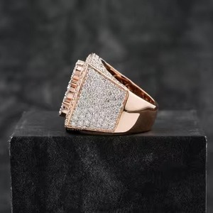 Anillo de Compromiso de Moissanita VVS en Oferta, Chapado en Oro Rosa de Ley 925, Regalo de Boda para Hombres y Mujeres, Estilo HipHop, Diamante Fino - Product Image 2