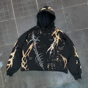 Nouveau sweat à capuche effet vieilli avec motif graphique cyber-gothique et imprimé grand œil au dos, teinture décolorée - Product Image 1