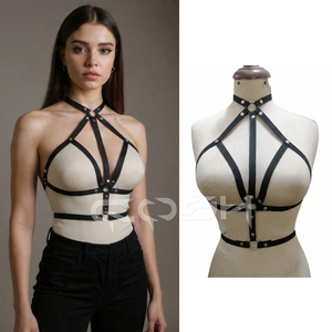 Arnés Corporal Gótico Negro con Diseño Geométrico de Diamantes y Gargantilla Integrada - Product Image 6