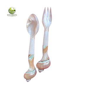 Tenedor de Frutas de Nácar Natural Hecho a Mano, Cubertería de Concha Plana, Mini Tenedor de Degustación Ecológico para Postres, para Restaurantes - Product Image 1