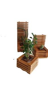 Creative Wooden Flowerpot Wishing Well Planter Waterproof Epoxy Coated Finish for Outdoor Home <b>Nursery</b> Decoration Durable Bark - Product Image 5