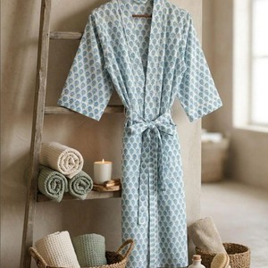 Bata Kimono de Algodón con Estampado Floral para Mujer, Cuello en V, Manga Tres Cuartos, Largo hasta la Rodilla, Suave y Cómoda para Estar en Casa - Product Image 2