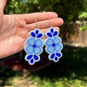 Pendientes Colgantes Hechos a Mano con Cuentas de Semillas y Caras de Animales, Estilo Bohemio en Negro y Dorado, Joyería para Fiestas y Año Nuevo - Product Image 3