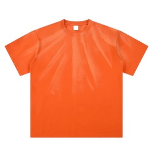 เสื้อยืดผู้ชายสีส้ม ลายพิมพ์ตามสั่ง แขนสั้น ผ้าถักเนื้อเจอร์ซีย์ 100% ผ้าฝ้าย ระบายอากาศได้ดี ทรงปกติ คอกลม สไตล์ลำลอง - Product Image 1