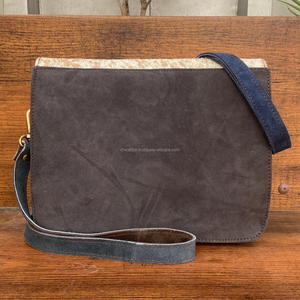 กระเป๋าสะพายคาดลำตัวหนังกลับหนังวัวสีสดใสทำจากหนังวัวสำหรับผู้หญิงกระเป๋าถือมีพู่แบบรีไซเคิลอย่างยั่งยืน - Product Image 4