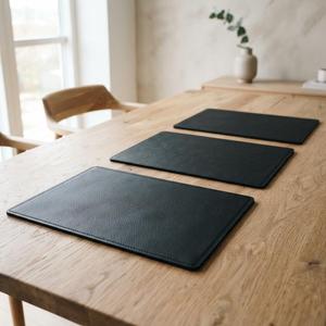 Set de table haut de gamme en cuir pleine fleur véritable avec logo personnalisé en relief, résistant à la chaleur, en cuir véritable, pour table à manger, avec étui et sac LPM-0104 - Product Image 6