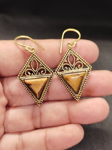 Pendientes Largos Vintage para Boda Cristiana con Perlas de Imitación y Forma de Alas Elegantes - Product Image 4