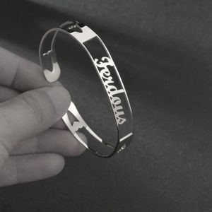 Bracciale Personalizzato in Acciaio Inossidabile con Nome, Gioielli alla Moda con Charm - Product Image 3