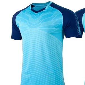 ชุดฟุตบอลพิมพ์ลายคุณภาพสูงปี 2026 เสื้อคอกลมผ้าโพลีเอสเตอร์ตาข่าย กางเกงขาสั้นฟุตบอล ปรับแต่งชื่อทีมได้ - Product Image 3