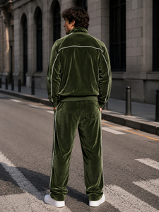 Ensemble de survêtement sportif personnalisé pour hommes avec couleurs et placement de logo personnalisables, veste et pantalon assortis - Product Image 2