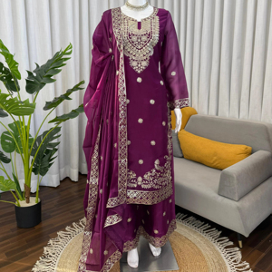 Ensemble Kurti Plazzo Dupatta en soie JMC de créateur avec broderie à fils épais et taille élastique extensible, entièrement cousu, pour tenue de fête - Product Image 1
