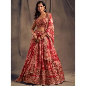 Beau travail imprimé Lehenga Choli pour les fêtes et les tenues de club - Product Image 5