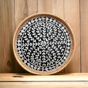 Plateau de service décoratif en rotin naturel multicolore, style Art Déco, fait main, pour la décoration de la maison, à prix avantageux. - Product Image 1