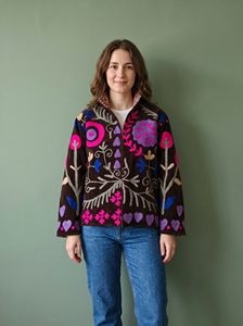 Chaqueta Bordada con Diseño Floral Suzani para Mujer, Ropa Exterior de Estilo Étnico Bohemio para Venta al Por Mayor en Boutiques - Product Image 2