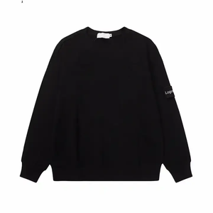 เสื้อสเวตเตอร์ไหมพรมแคชเมียร์สีดำสำหรับผู้ชาย มีฮู้ด แต่งโลโก้แบบวินเทจที่แขนซ้าย สีพื้น แขนปกติ เหมาะสำหรับใส่ในฤดูหนาว ทำจากผ้าขนสัตว์ - Product Image 4