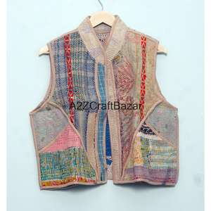 Chaqueta Acolchada Hecha a Mano 100% Algodón, Estampado Floral Vintage, Botones Forrados, Mangas Medias, Transpirable, Primavera, Verano, Otoño, Rajasthan - Product Image 6