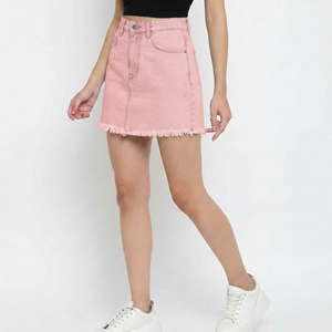 Jupes en jean contemporaines de haute qualité pour femmes, vêtements en jean les plus vendus avec service de personnalisation de marque OEM et support du fabricant - Product Image 1