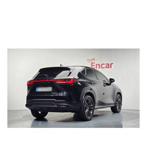 Lexus NX Premium 2024 con Cámara Trasera, Asientos de Cuero, Volante a la Izquierda - 26,276 km, 9 Meses de Uso - Product Image 2