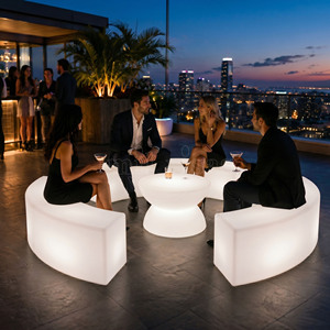 Ensemble moderne de bancs et tables LED modulaires incurvés et tournants pour discothèque, événement, salon, fête, bar avec service DDP - Product Image 1